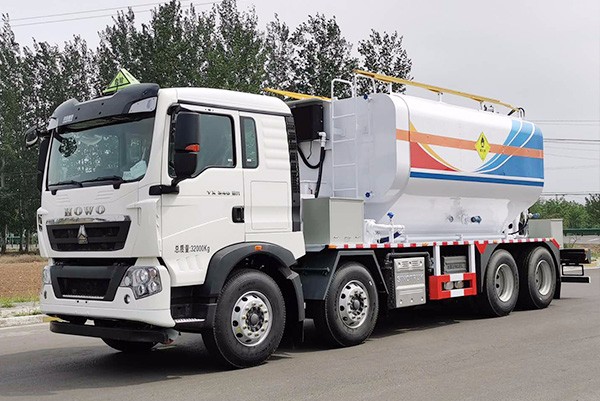 NCHA数字化系列现场混装粒状铵油炸药车